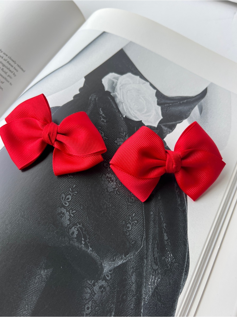1980’s Bright Red Grosgrain Bow Shoe Clips